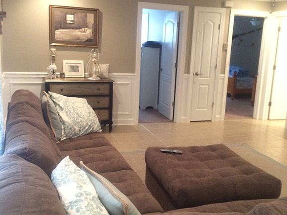 5th image of 232 Blaine Ave APT 2