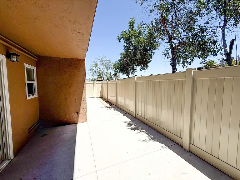 730 Mission Grove Pl — Photo 18