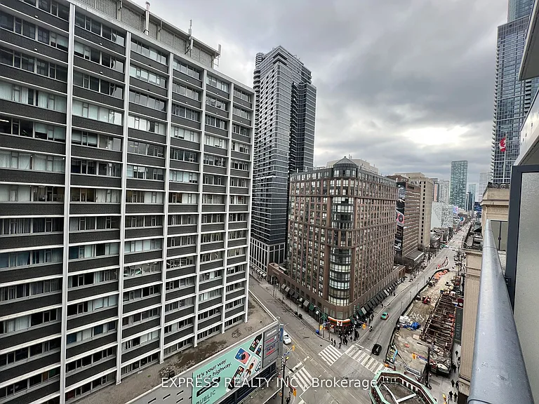 7 Grenville St #1509 — Photo 8