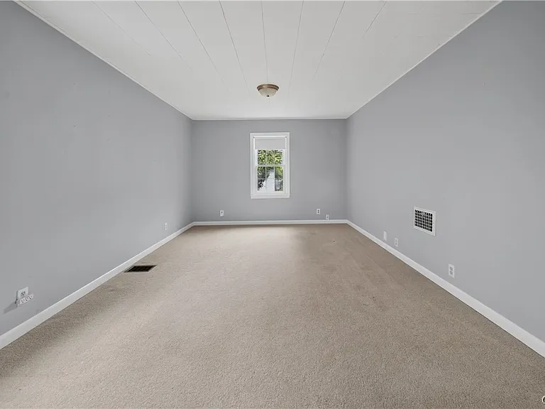 103 Pelham Rd — Photo 15