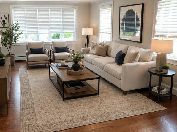 121 Albemarle Rd, Newton, MA 02460