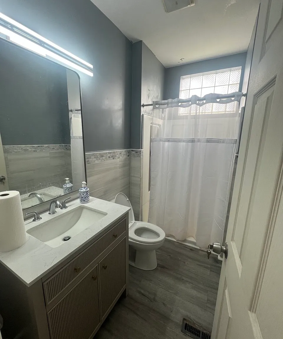 6 bed, 2155 sqft, $590 — Photo 2
