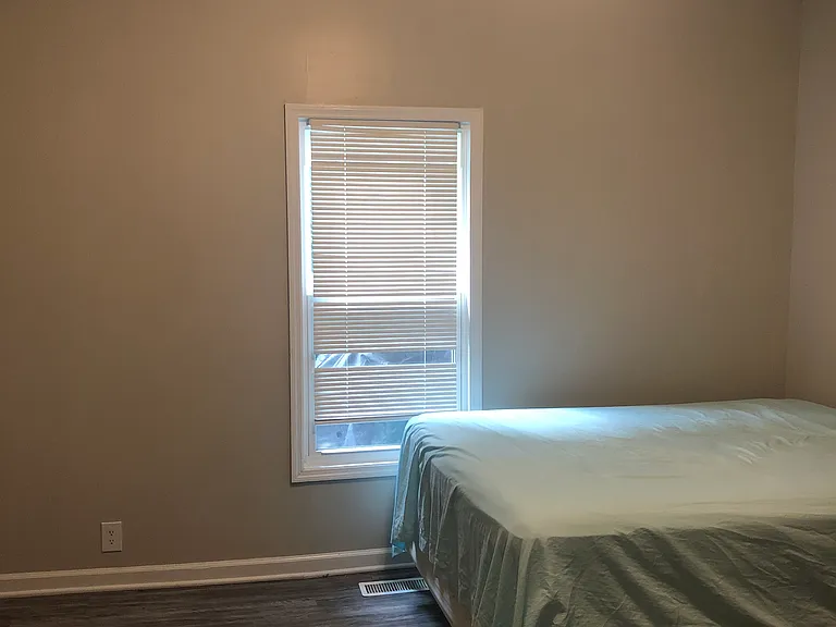 1290 Louisville Hwy — Photo 16