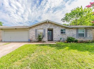 1005 Candlewick St, Arlington, TX 76014