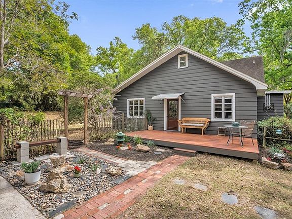 3rd image of 331 Old Eustis Rd