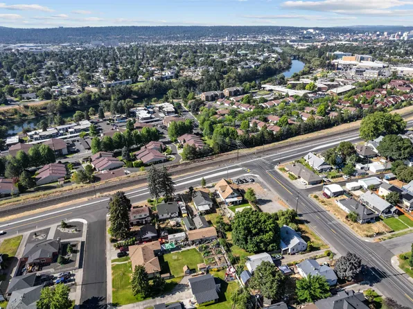2101 E Illinois Ave, Spokane, WA 99207