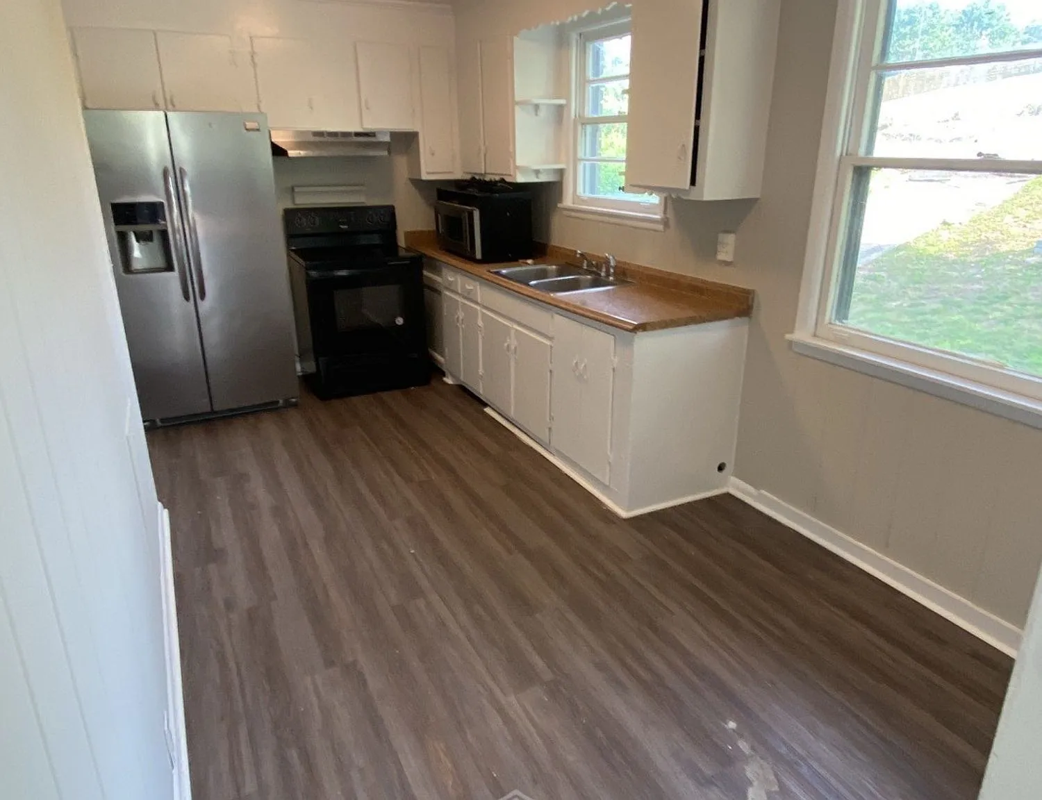 2229 Maplecrest Drive - 1 — Photo 1
