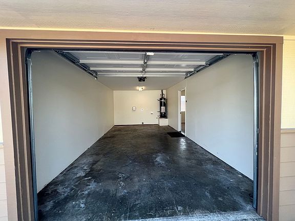 3rd image of 2330 Newburg Rd #2330