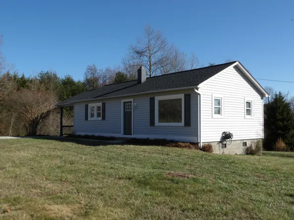 2609 Cannon Pl, Hudson, NC 28638