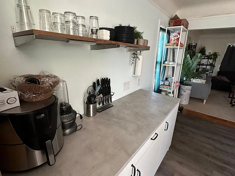 8301 NE Hassalo St — Photo 11