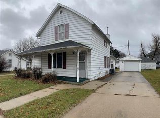 304 Jefferson St, Hanover, IL 61041