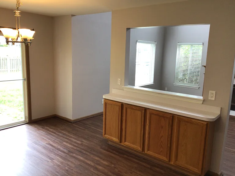 13843 S Petersburg Dr — Photo 6