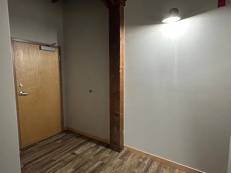 309 Roberts St N #203 — Photo 22