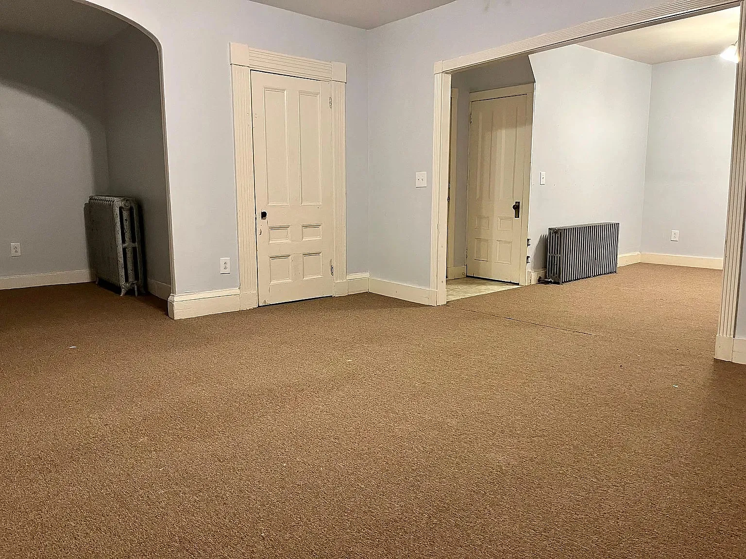 2 bed, 1000 sqft, $1,425 — Photo 2