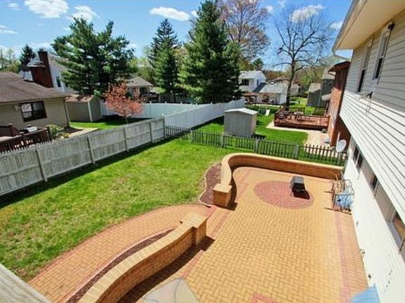 Patio : View from 2nd floor balcony