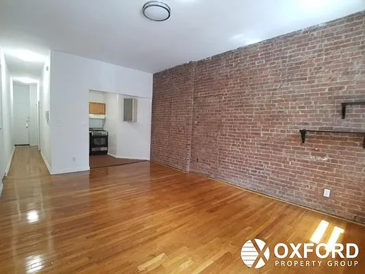 Rented by Oxford Property Group | media 6