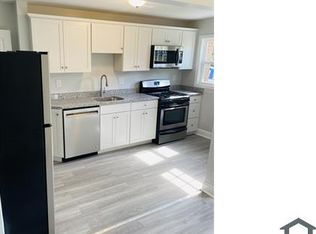 809 Arncliffe Rd, Essex, MD 21221