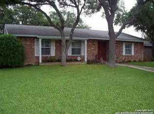 634 Dorothy Jo Cir, Uvalde, TX 78801