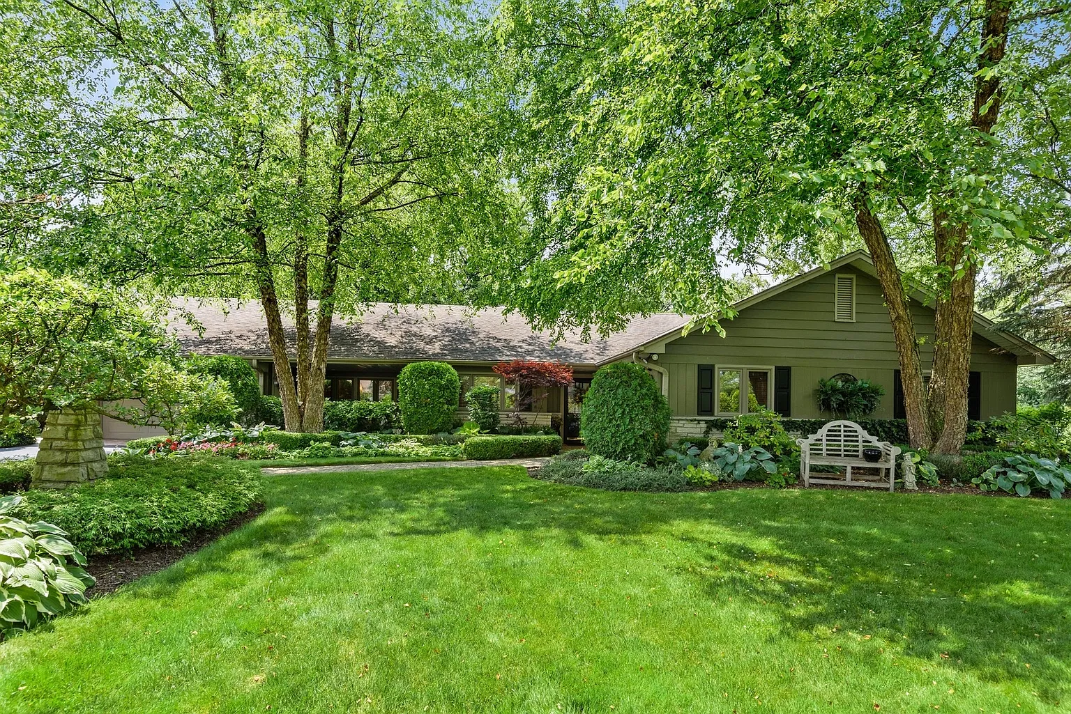 352 Jeffery Ln photo 1