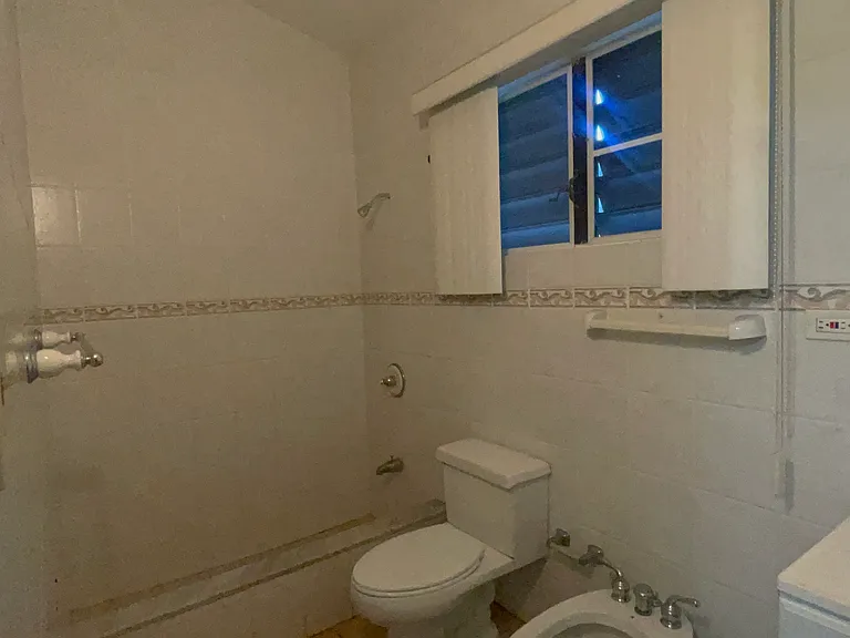 Sierra Bayamon Calle 84 Bloque #97-no 13 — Photo 10