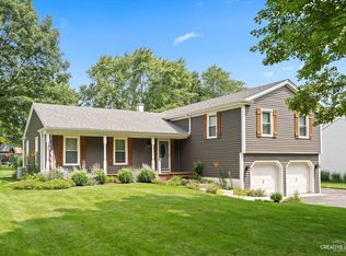 1051 Cardinal Ct, Batavia, IL 60510