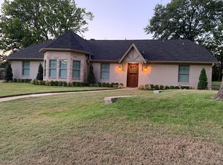 409 Ruthlynn Dr, Longview, TX 75605