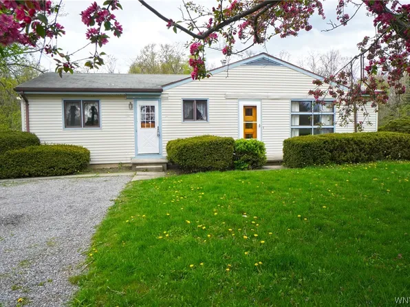 2258 Langford Rd, North Collins, NY 14111