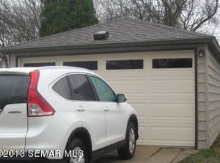 815 S 3rd Ave, Albert Lea, MN 56007