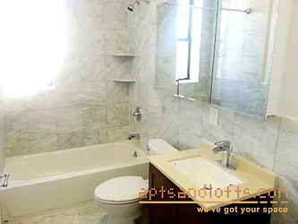 Rented by aptsandlofts.com