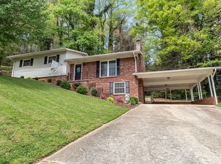 305 Marcelle St NE, Lenoir, NC 28645