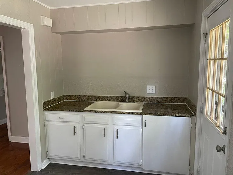 3766 Guernsey Ave — Photo 8