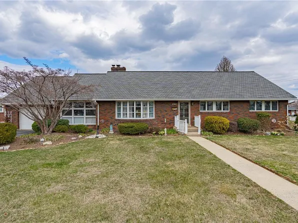 1727 Elmwood Dr, Whitehall, PA 18052