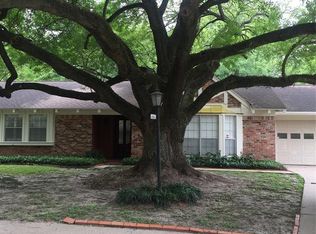 7110 Walkway St, Houston, TX 77036