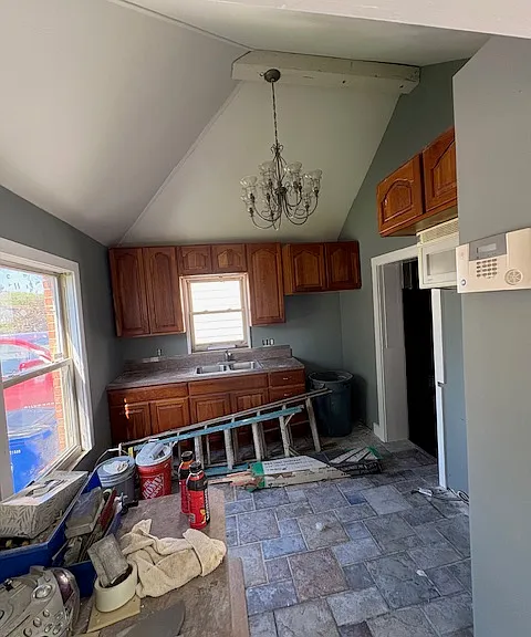 11918 Erwin Ave — Photo 3