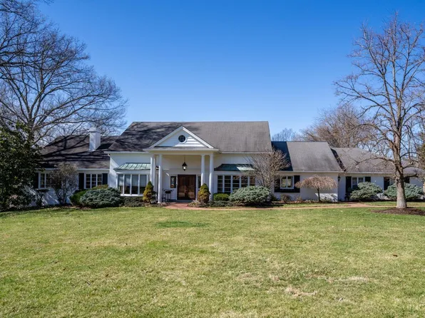 663 Watch Hill Ln, Cincinnati, OH 45230
