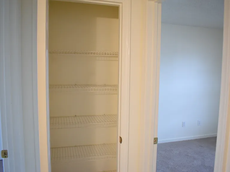 2500 Hawes Ct — Photo 19