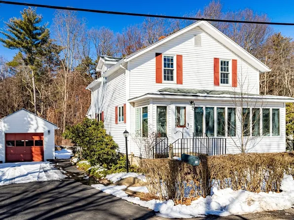 13 Burke St, Lunenburg, MA 01462
