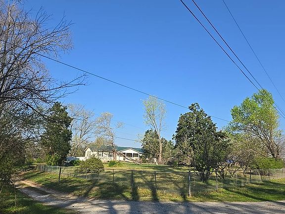 4th image of 3313 Woolard Rd