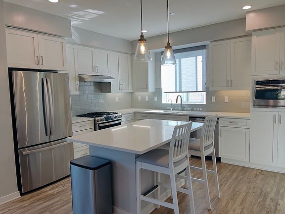 2nd image of 13480 Lopelia Meadows Pl #120