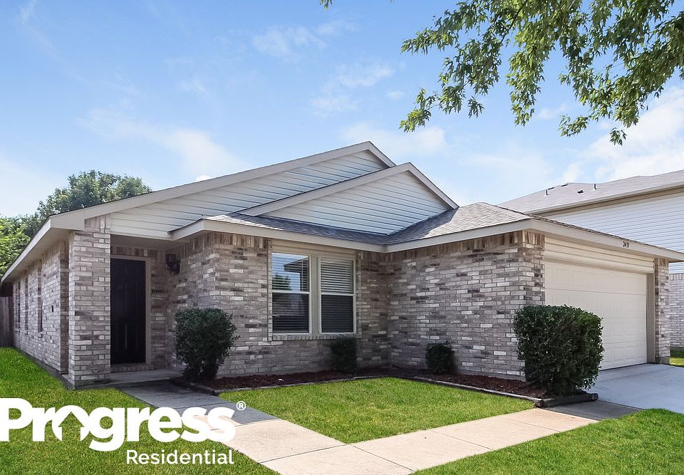 1st image of 2433 Pecan Dr