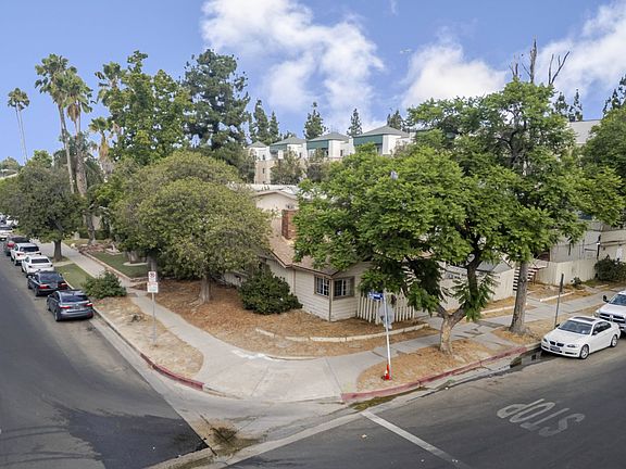 3rd image of 12401 Archwood St #2-5