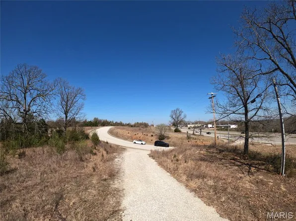 Gateway Cir, Saint Robert, MO 65584