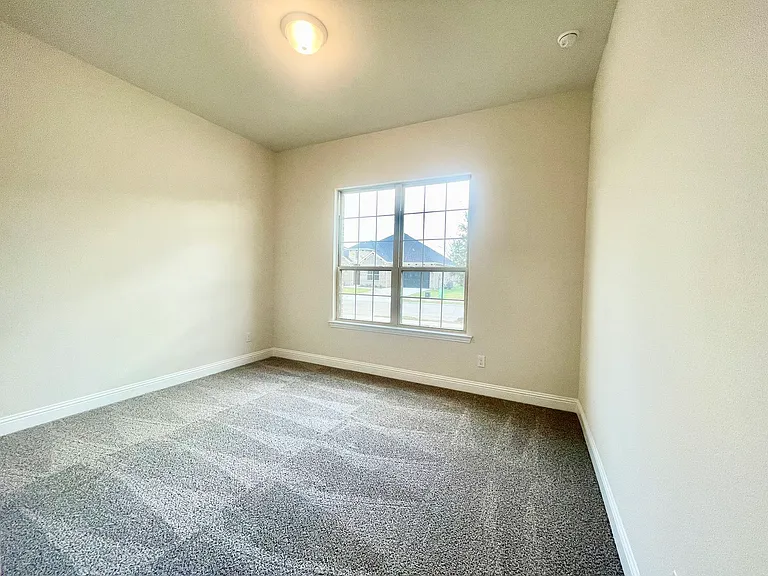 1632 Estivella Dr — Photo 22