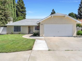 937 Filbert Ave, Clovis, CA