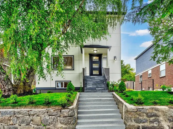 5550 Woodlawn Avenue N, Seattle, WA 98103