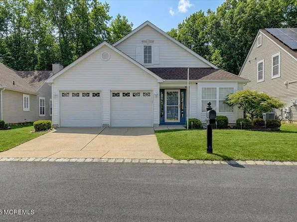 18 Angus Court, Jackson, NJ 08527