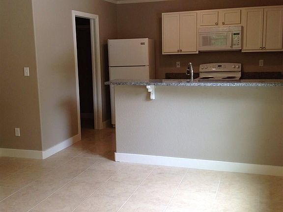 2nd image of 221 S Mike Ave