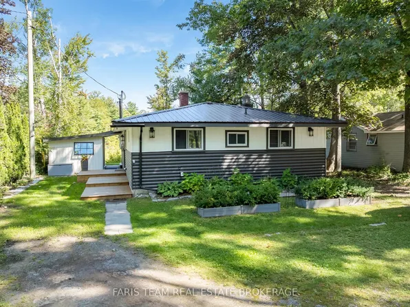 121 Stanley Rd, Woodville, ON K0M 2T0