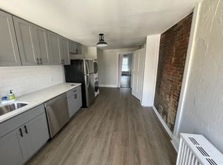 735 Spruce St APT 4F, Philadelphia, PA 19106