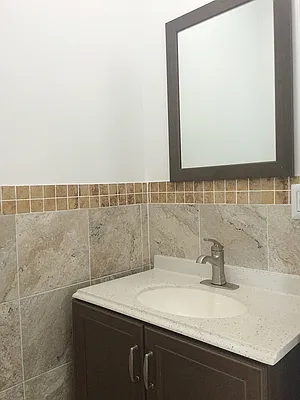 Rented by Bedford Realty USA Corp | media 32